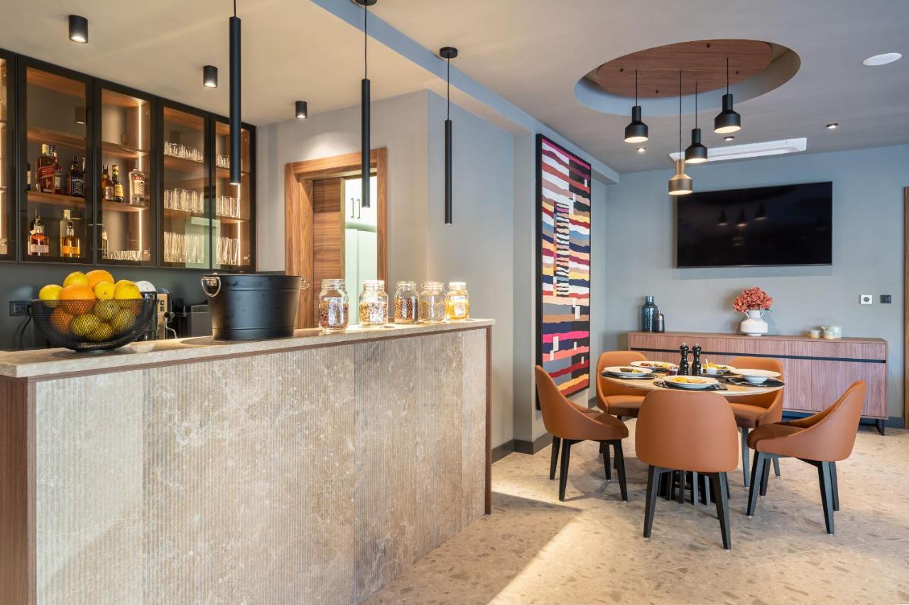 C Group Apartments Котор Екстериор снимка