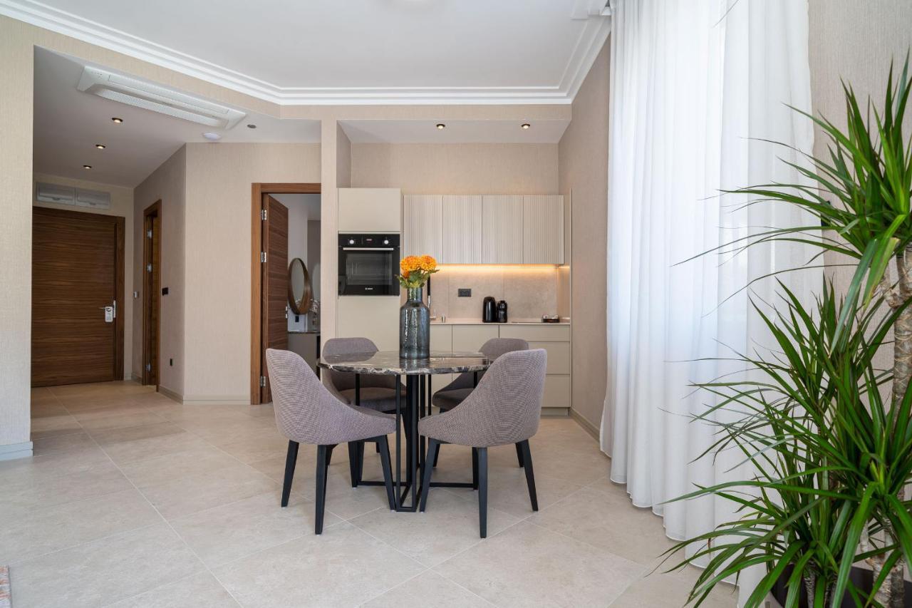 C Group Apartments Котор Екстериор снимка