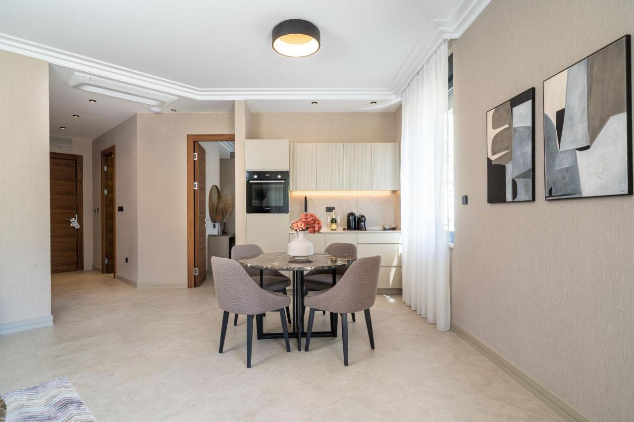C Group Apartments Котор Екстериор снимка